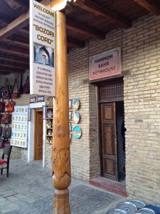 Uzbekistan: Bukhara next to Telpak Furushon covered bazaar is the bathhouse