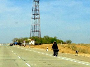 Uzbekistan: Khiva On the road from Bukhara to Khiva (450km 6