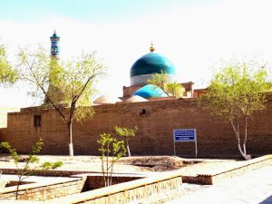Uzbekistan: Khiva colorful minaret and mosque.