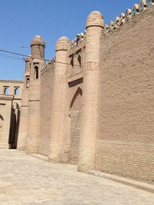 Uzbekistan: Khiva Side gate to the Tosh Hovli Palace.