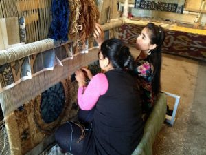 Uzbekistan: ????Margilan city???? the silk factory also weaves carpets.