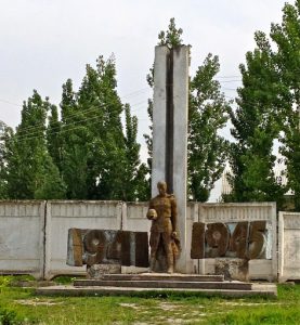 Uzbekistan: ????on the road from Margilan to Quva city is