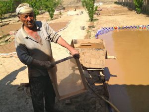 Uzbekistan: Rishton Some 1000 potters make a living from the legendary