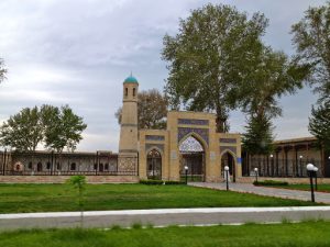 Uzbekistan: Kokand City Approaching Jami mosque campus, the most important mosque
