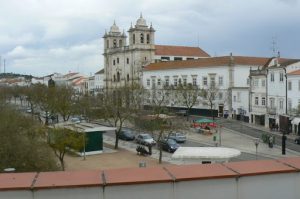 Portugal, Estremoz: cathedral square
