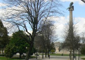 Portugal, Porto City: park monument with symbolic (good) lion in