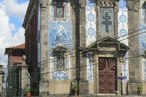 Portugal, Porto City: close-up of Capela da Almas