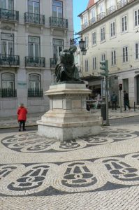 Portugal, Lisbon: decorative plaza