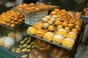 Portugal, Lisbon: bakery goods