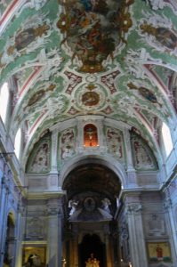 Portugal, Lisbon: interior of San Jeronimo monastery church