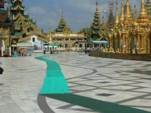 Burma, Rangoon; Shwedagon Pagoda interior