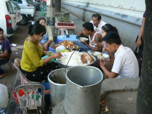 Burma, Rangoon: lunch time