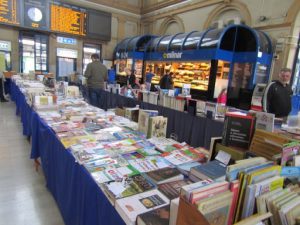Croatia, Zagreb: train station book stall and bakery shop